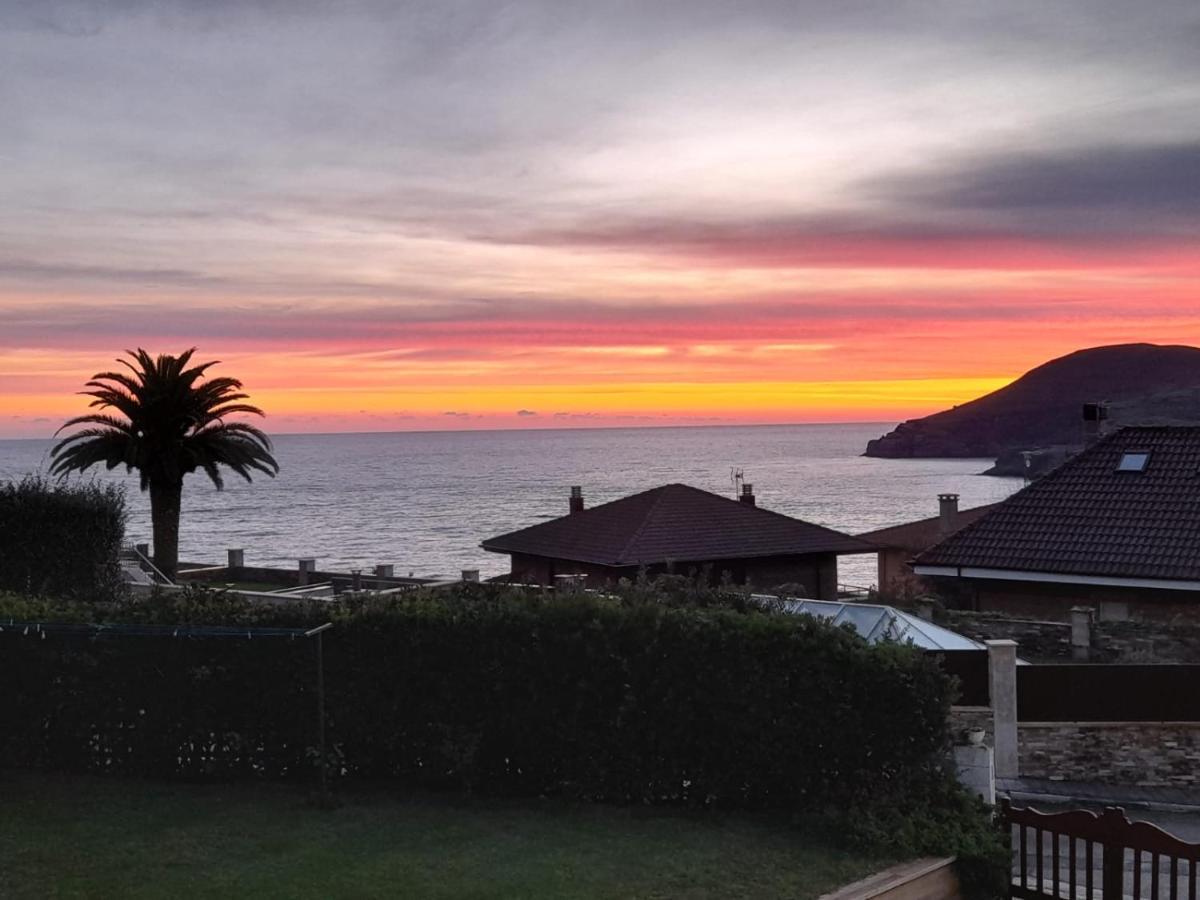 Villa Vistas Al Mar, Urbanizacion Privada Con Piscina De Agua Salada Ajo Εξωτερικό φωτογραφία